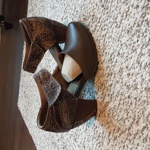 L'Artiste Spring Step Toolie Olive Green Leather Clog Shoes Euro 37 US 6.5-7M